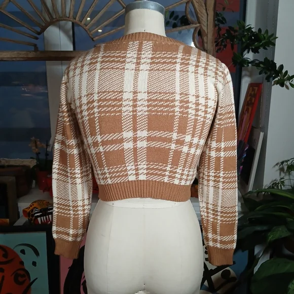 Altar'd State Boxy Cropped Brown & Cream Plaid Sweater Size S - Picture 3 of 5